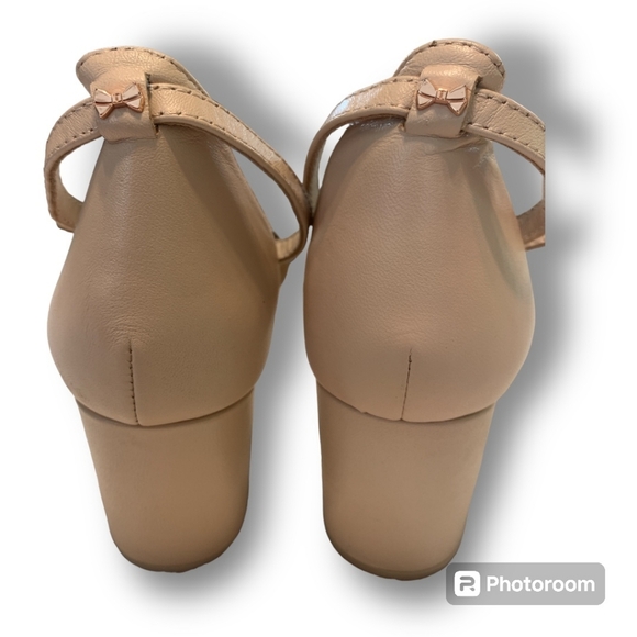 NWOB Ted Baker Sheah Sandal in Nude / Rose Gold, size 8.5 US - Picture 8 of 16